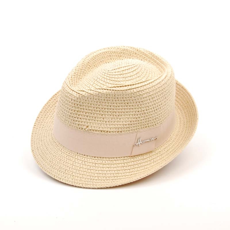 Sombrero sport, flexible, para el verano. En color Beige.
