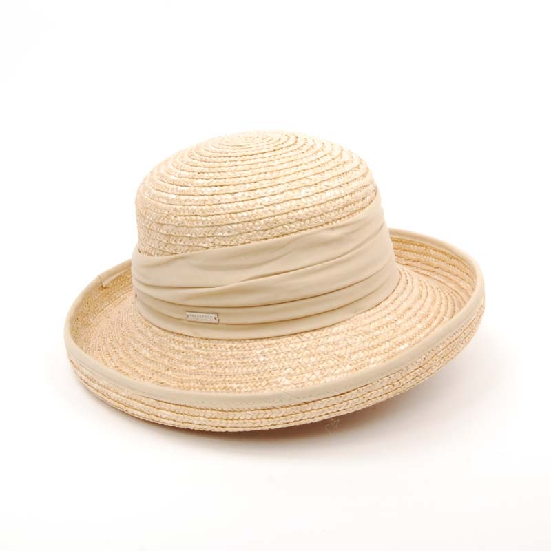 Sombrero Bretón beige, paja, verano.