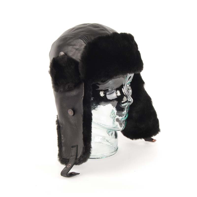 Gorro Aviador negro fabricado en piel. Bayley