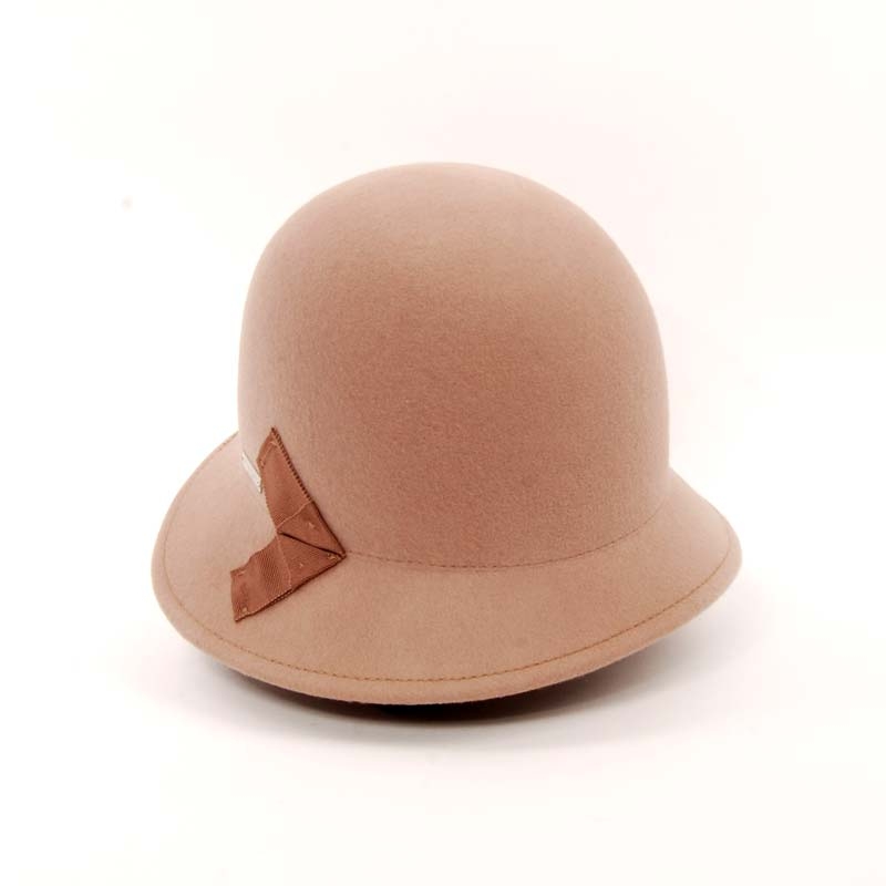 Sombrero en color camell diseño CLOCHÉ