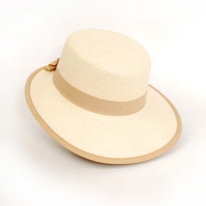 Sombrero panamá diseño tipo Pamela para el verano